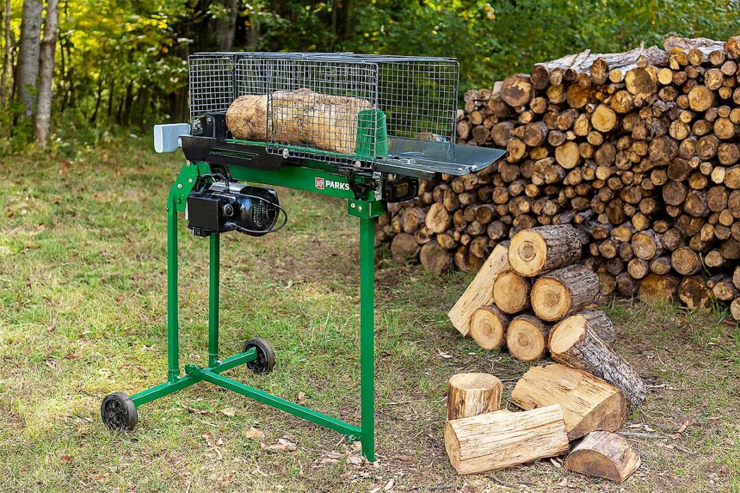 Un fendeur de buche pour le bois de chauffage.