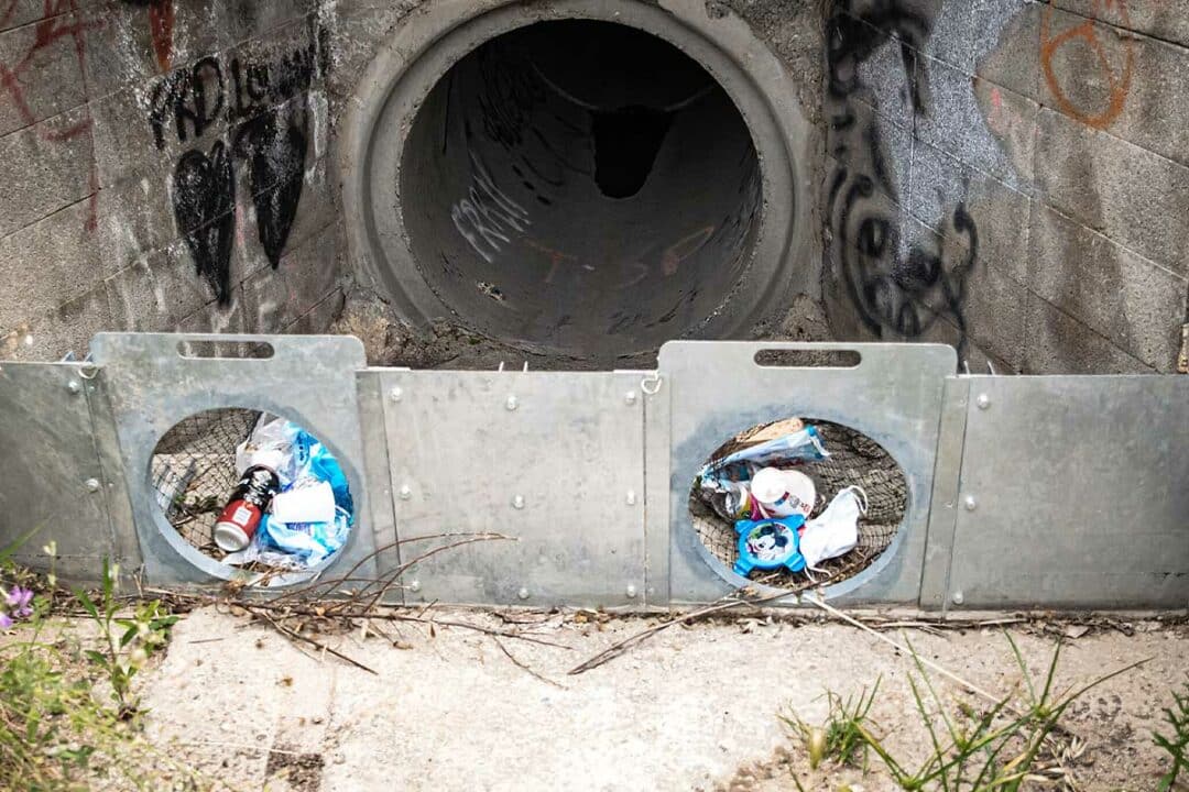 Un système de capture de déchets.