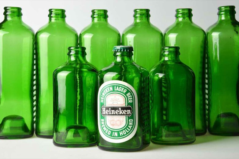 Deux modèles de bouteilles furent fabriqués.
