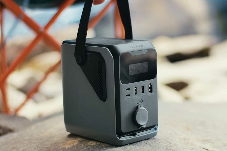 Une mini batterie EcoFlow pour les activités en extérieur.