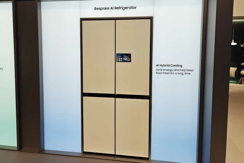 Le frigo Bespoke AI hybrid cooling de Samsung.