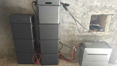Un ensemble de batteries résidentielles.