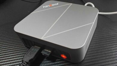 Mini PC Ninkear M7 AMD Ryzen 5 7430U compact et ultra-silencieux.