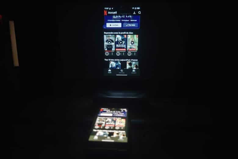 Test du projecteur avec Netflix.