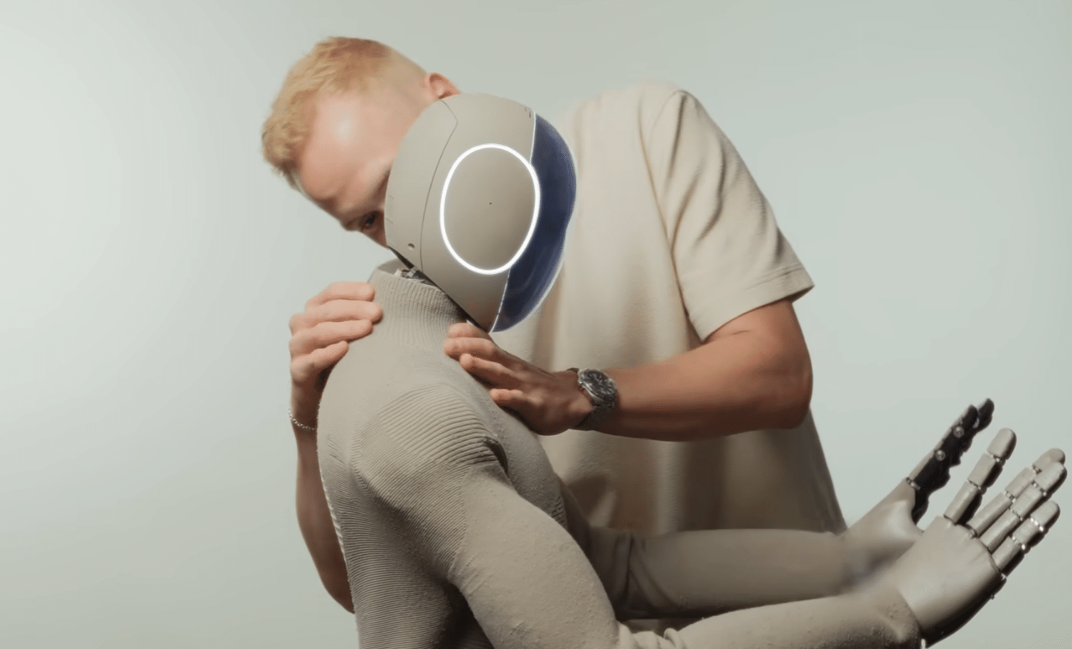 Le robot humanoïde Neo de 1X est disponible en précommande. Crédit photo : 1X (capture d'écran vidéo YouTube)