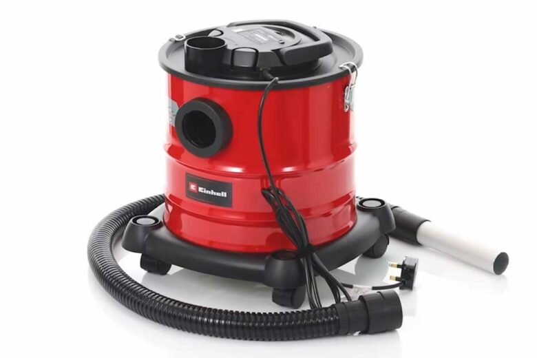 Un aspirateur spécialement conçu pour aspirer des cendres.