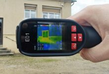 Une caméra thermique utilisée pour vérifier la bonne isolation.