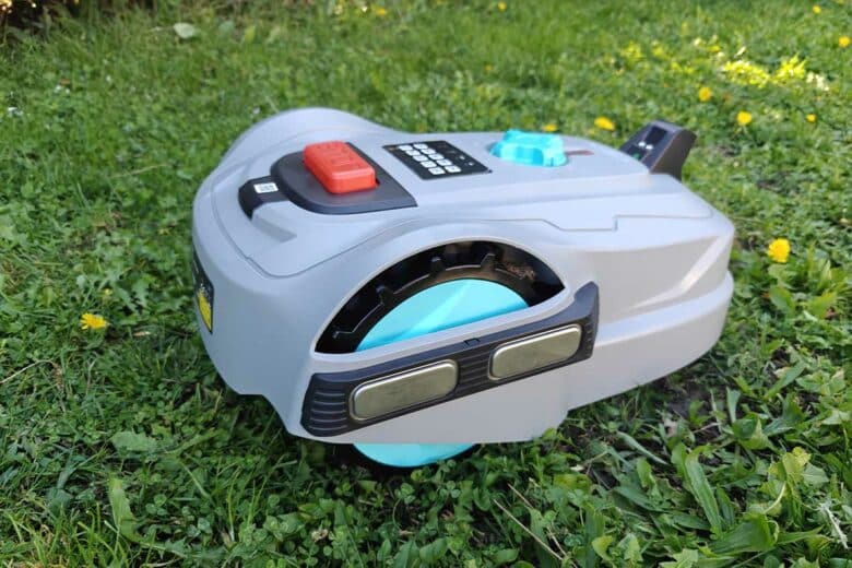 Un robot tondeuse parfait pour les petits terrains.