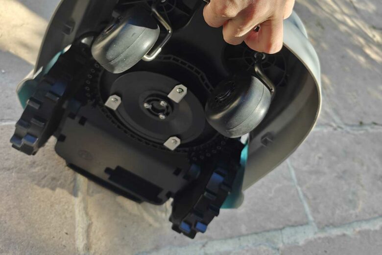 Le dessous de l'appareil.