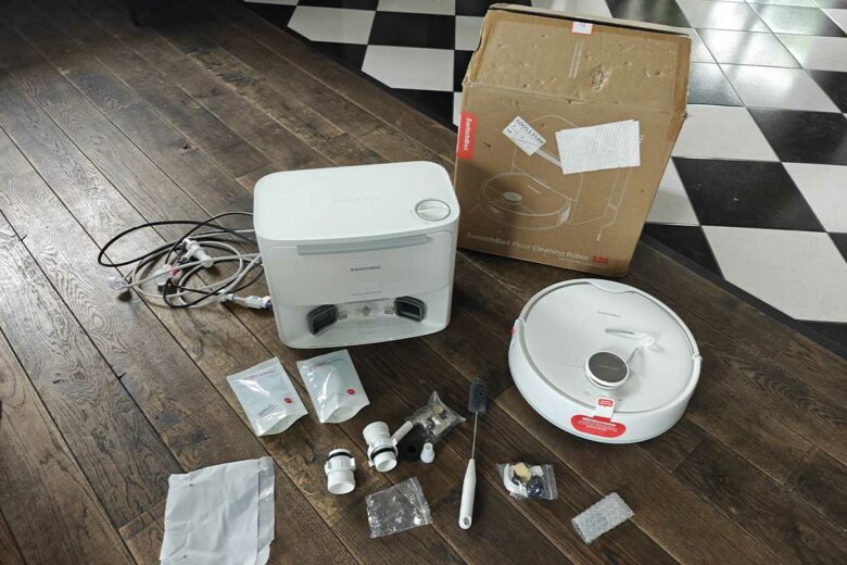 Le contenu du carton.