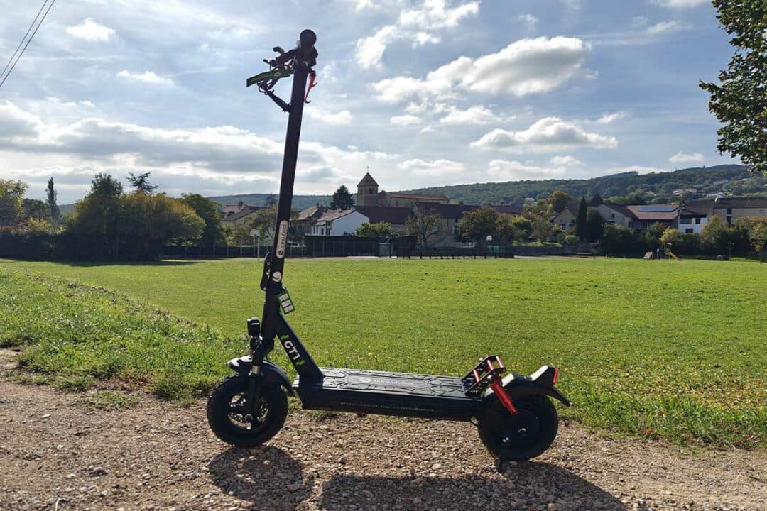 isinwheel GT1 Trottinette électrique tout terrain 800W.