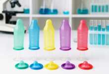 Des préservatifs de différentes couleurs.