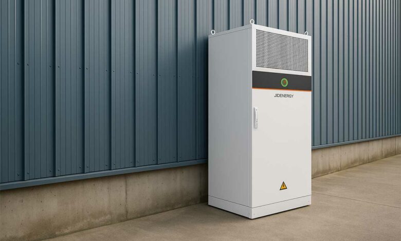 Une station de stockage énergetique JDEnergy eBlock-100C.