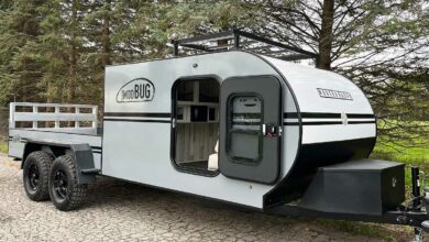 Modern Buggy combine une caravane et une remorque.