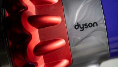 Un détail d'aspirateur Dyson.