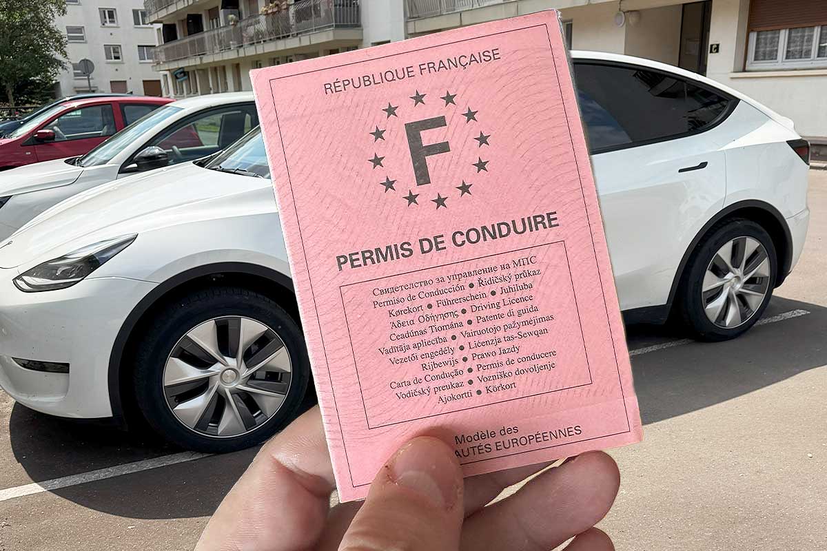 Un permis de conduire.