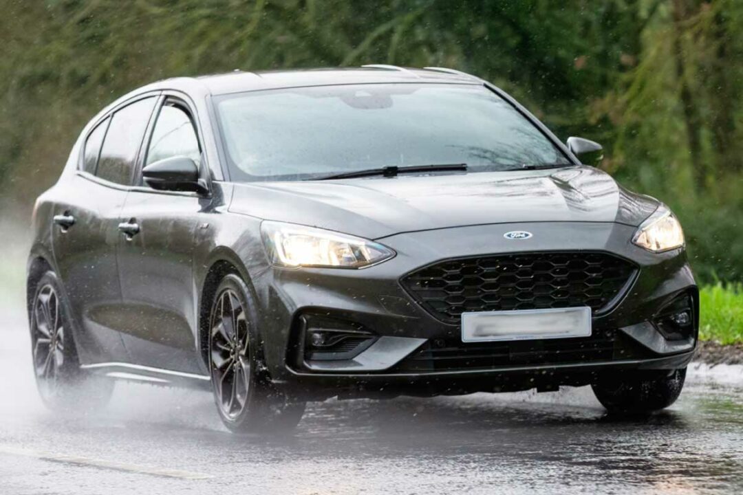 Les nouvelles voitures-radar sont des Ford focus.