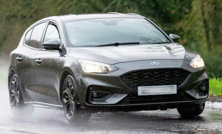 Les nouvelles voitures-radar sont des Ford focus.