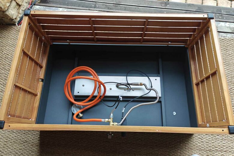 Le montage du braséro.