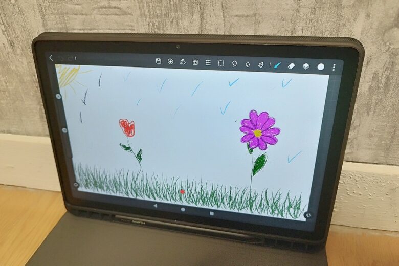 Premier dessin réalisé sur la tablette HUION Kamvas Slate 11, preuve de la précision de son stylet.