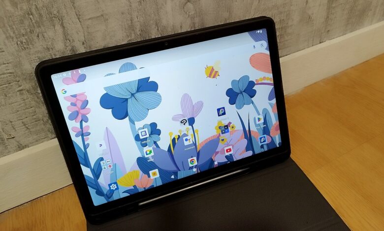 Écran d’accueil lumineux et coloré de la tablette HUION Kamvas Slate 11, prête à accueillir toutes les applis de création et de productivité.