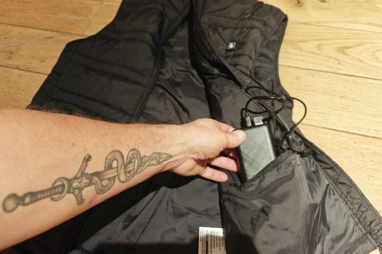 Une batterie lourde et encombrante.