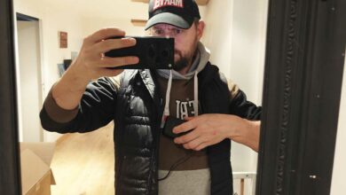 Porter une veste chauffante chez soi permet de diminuer le thermostat.