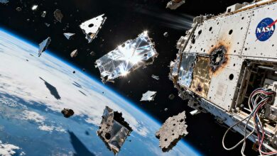 Des débris dans l'espace.