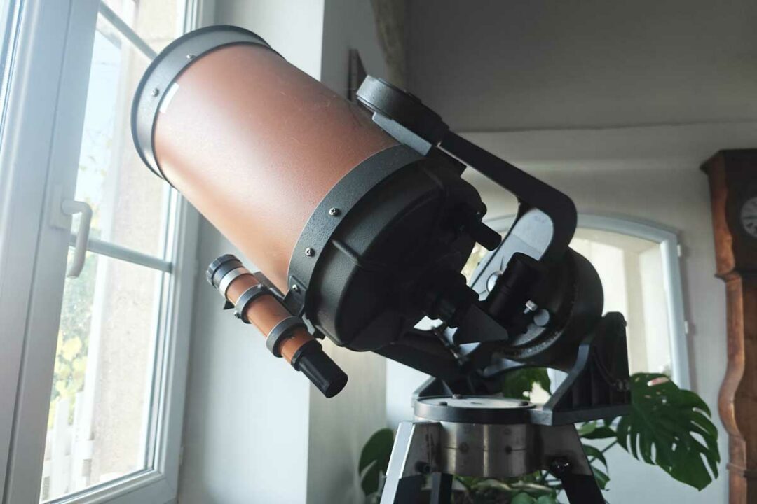 Tous les passionnés d'astronomie ont les télescopes rivés vers les étoiles pour tenter d'apercevoir 3I/Atlas. Crédit photo : Alexandre Bonazzi pour NeozOne