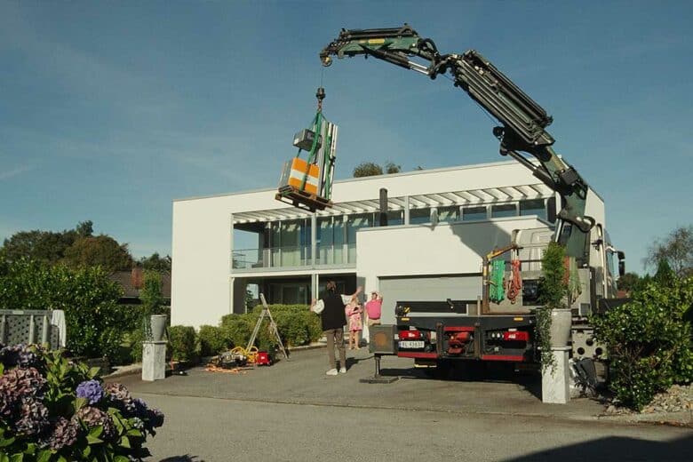 Livraison d'une pompe à essence à domicile.