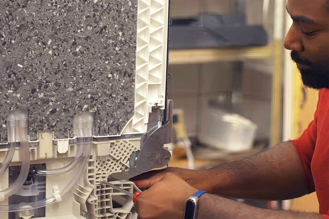 Un lave-vaisselle durable qui divise par deux l’empreinte écologique.