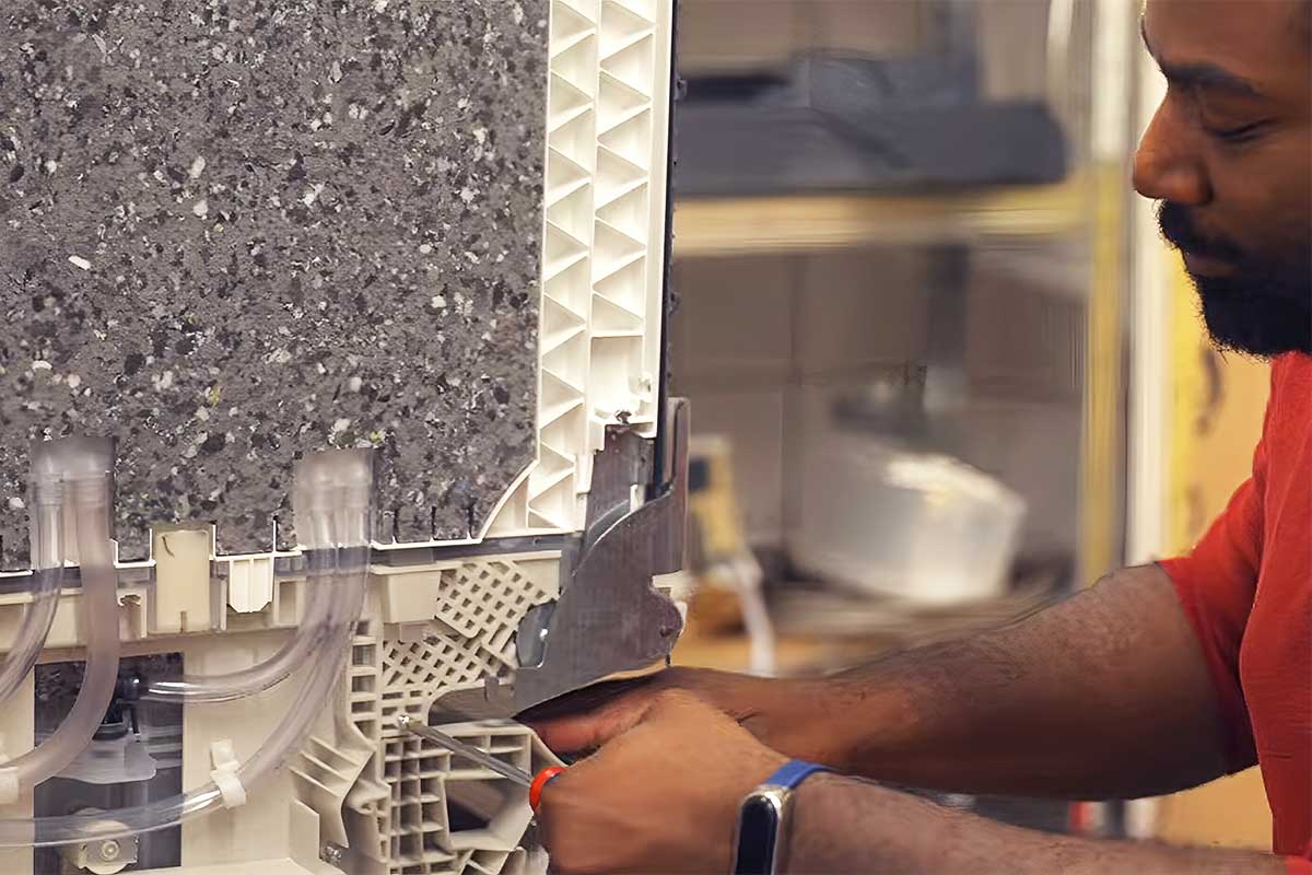 Un lave-vaisselle durable qui divise par deux l’empreinte écologique.