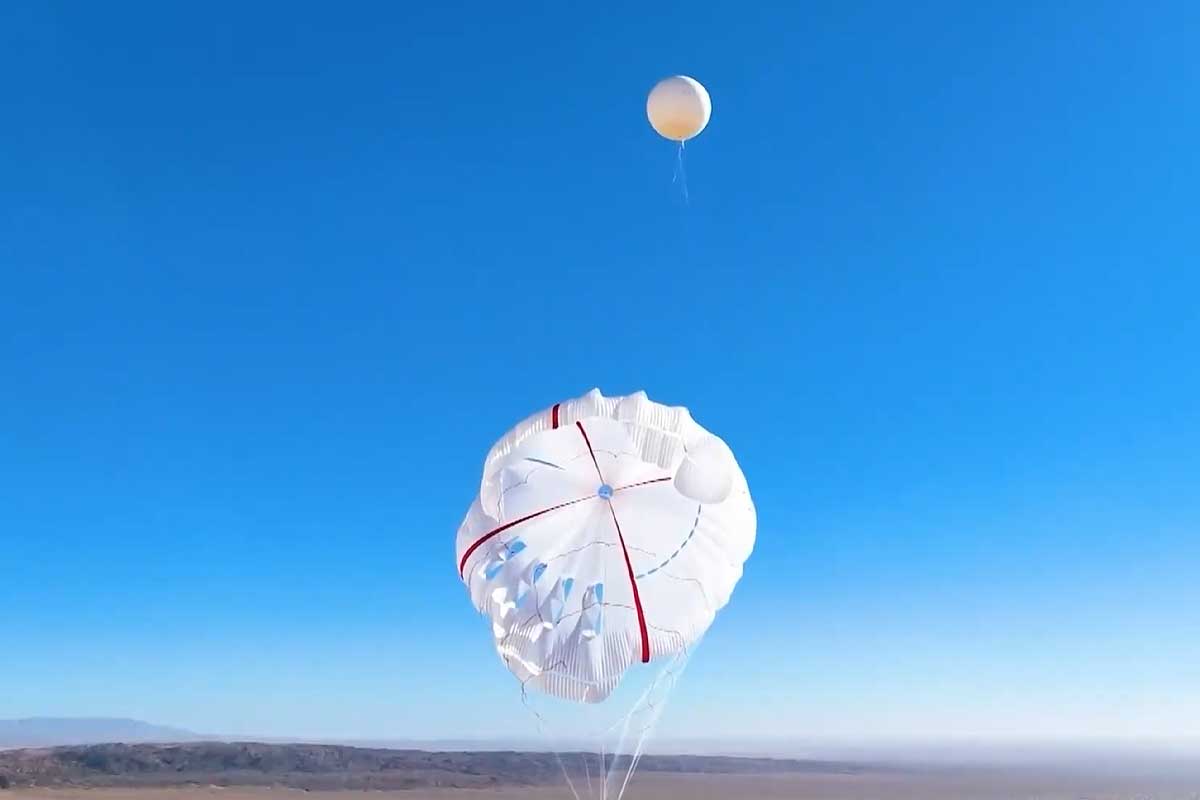 Tests du plus grand cerf-volant éolien du monde.