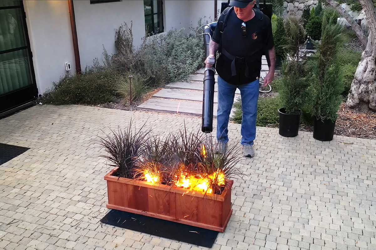 Un système portable anti-incendie qui fonctionne avec des ondes sonores.