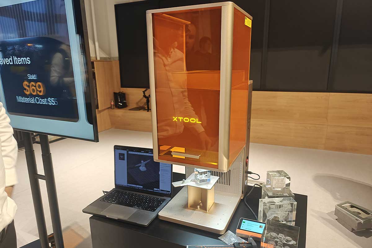 Un graveur laser à froid de xTool.