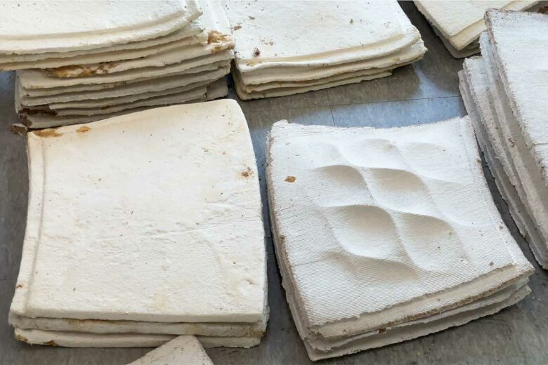 Des panneaux de mycelium.