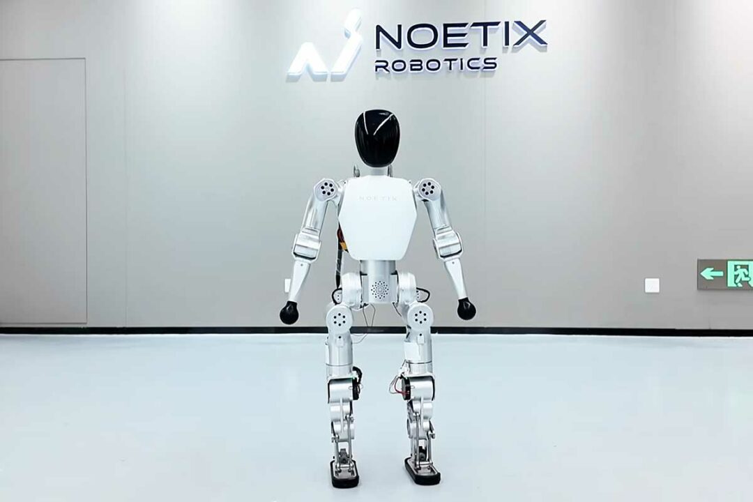 Le robot Bumi de Noetix Robotics.