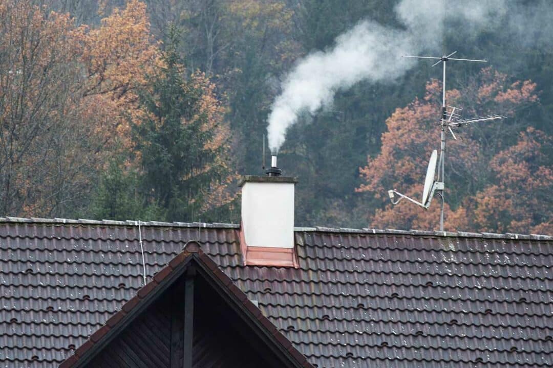 Qui peut contrôler la fréquence de ramonage de votre maison ?
