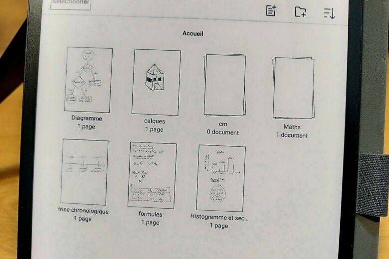 L’écran d’accueil illustre la façon dont la PaperSlate Pro organise automatiquement les notes et documents.