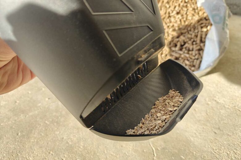 Poussière récupérée dans le tamis.