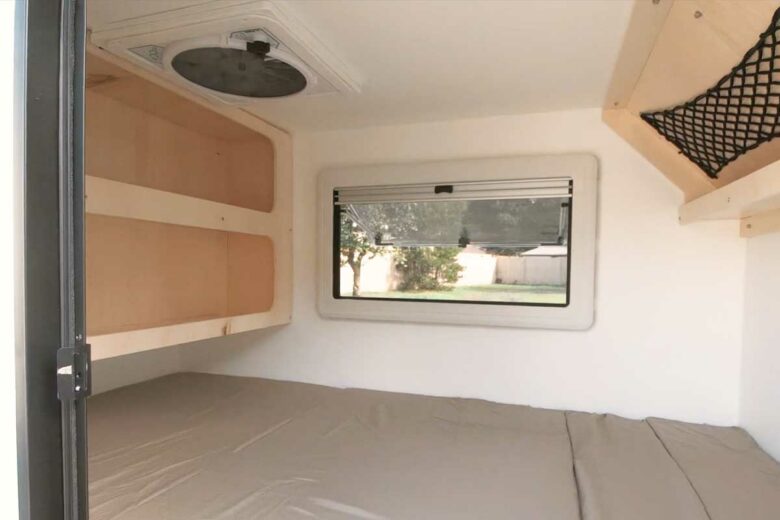 L'intérieur de la Unit-1.