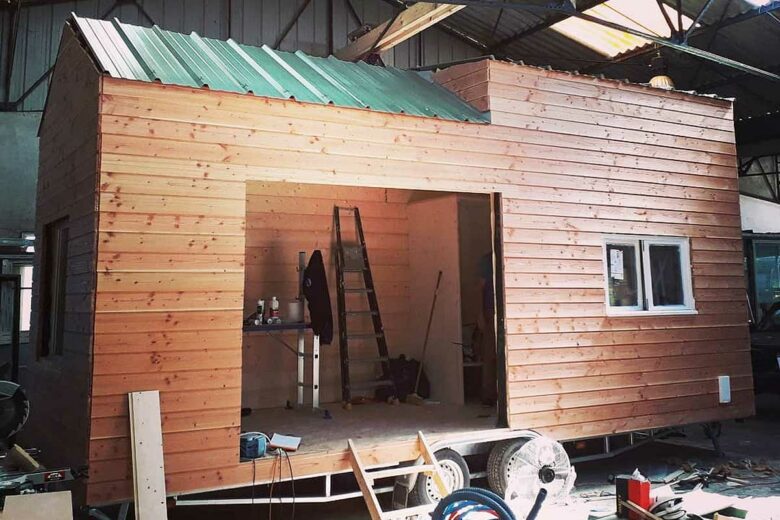 Une tiny house en construction.