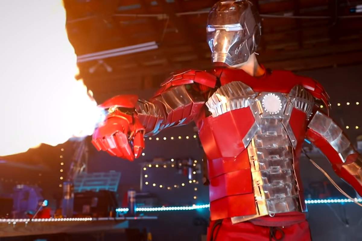 Toute Les Armure Iron Man Vous vous souvenez de l'armure rétractable dans Iron Man 2 ? Un YouTuber  vient de la recréer ! - NeozOne