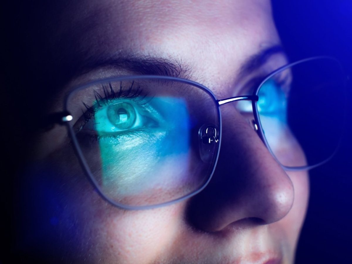 Lunettes anti-lumière bleue : zoom sur leur efficacité