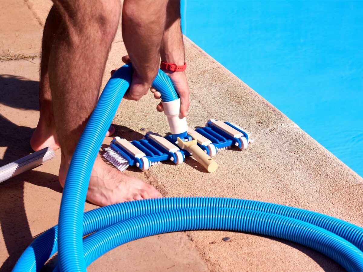 Il invente un dispositif innovant pour économiser l'eau lors du nettoyage  des piscines - NeozOne